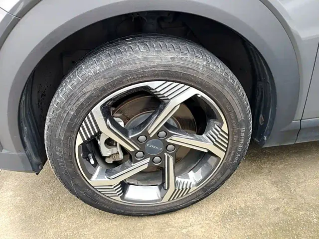 Lynk & Co 06 — Фото автомобиля 22