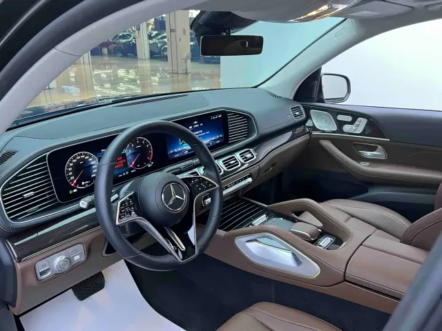 Mercedes-Benz GLE-Class — Фото автомобиля 10