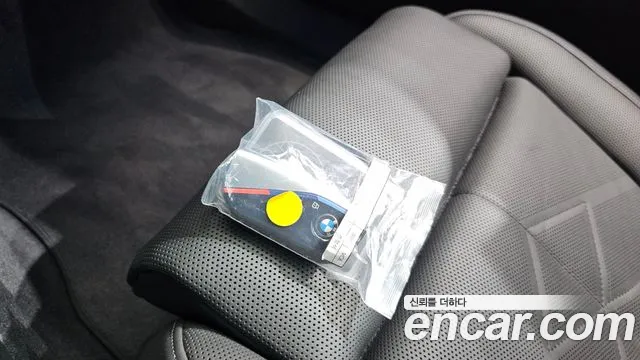 BMW i5 G60 — Фото автомобиля 21