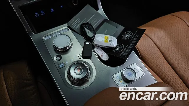 Genesis GV80 — Фото автомобиля 12
