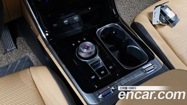 Kia Canival Carnival 4 поколение Бензин 9 мест Signature — Фото автомобиля 9