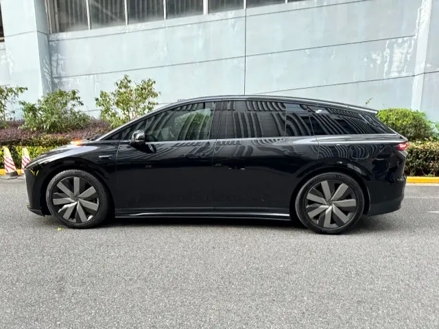 Li Auto i6 — Фото автомобиля 4