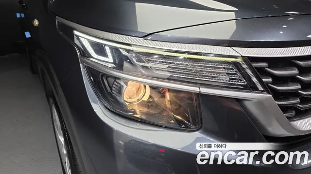 Kia Seltos — Фото автомобиля 7