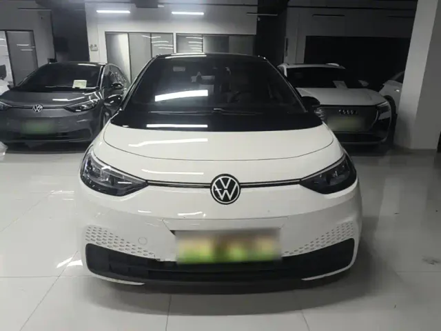 Volkswagen ID.3 — Фото автомобиля 2