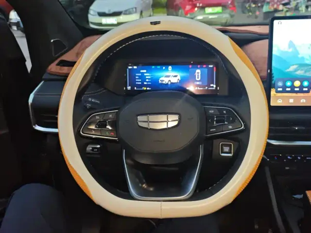 Geely Haoyue L — Фото автомобиля 15