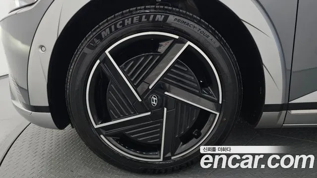 Hyundai Ioniq 5 New — Фото автомобиля 5