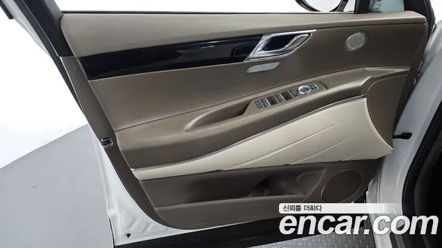 Genesis GV80 — Фото автомобиля 13