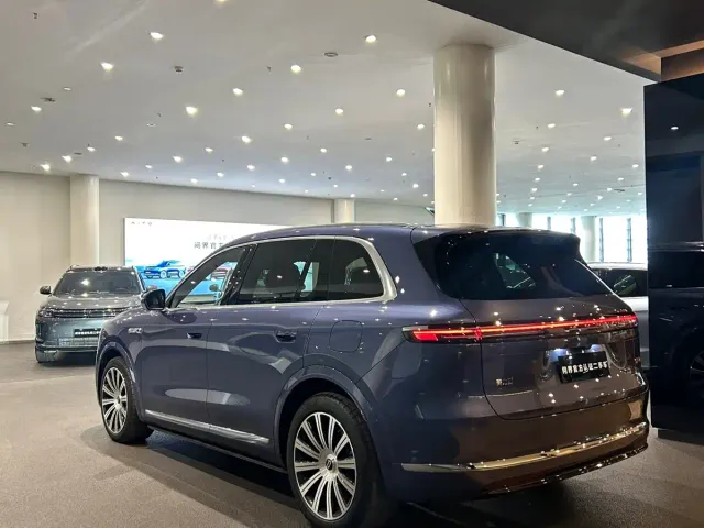 Aito M7 — Фото автомобиля 20