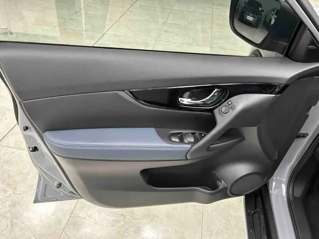 Nissan X-Trail — Фото автомобиля 16