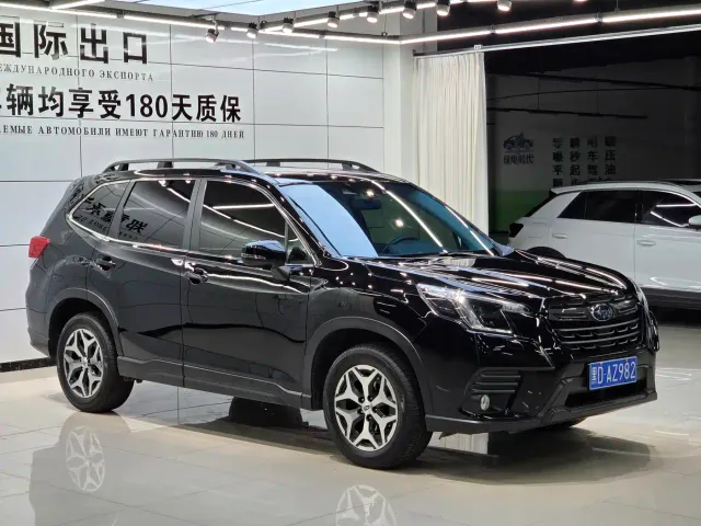 Subaru Forester — Фото автомобиля 3