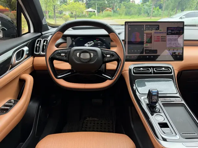 Geely Boyue L — Фото автомобиля 12