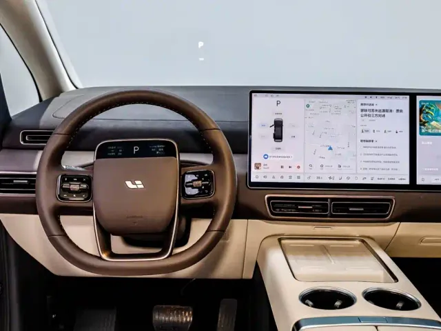 Li Auto MEGA — Фото автомобиля 23
