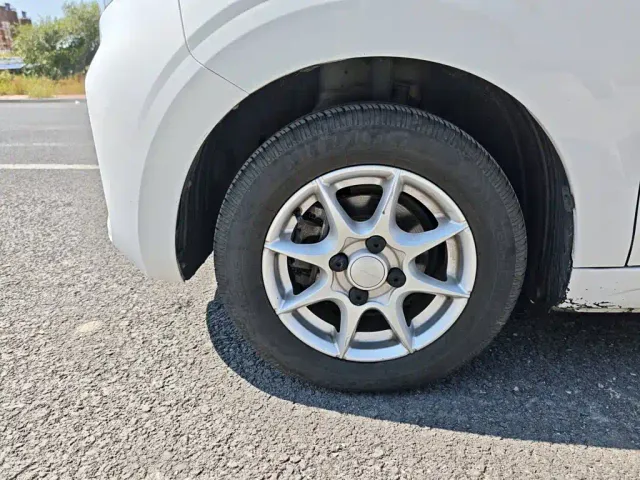 Roewe Clever — Фото автомобиля 22