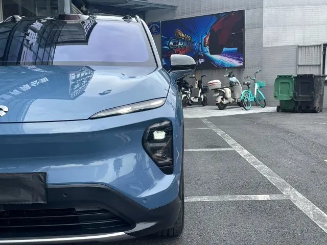 Nio ES7 — Фото автомобиля 10