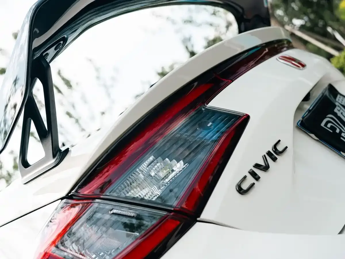 Honda Civic (Import) 2023 2.0T 420TURBO TYPE R — Фото автомобиля 9