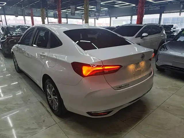 Buick Verano — Фото автомобиля 4