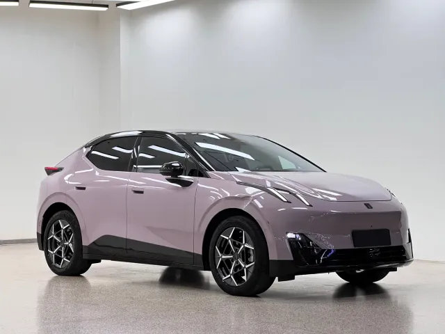 Lynk & Co Z20 — Фото автомобиля 3