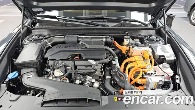 Hyundai Grandeur GN7 — Фото автомобиля 9