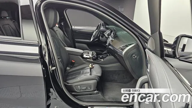 BMW X4 xDrive20i M Sport Pro Special Edition — Фото автомобиля 26