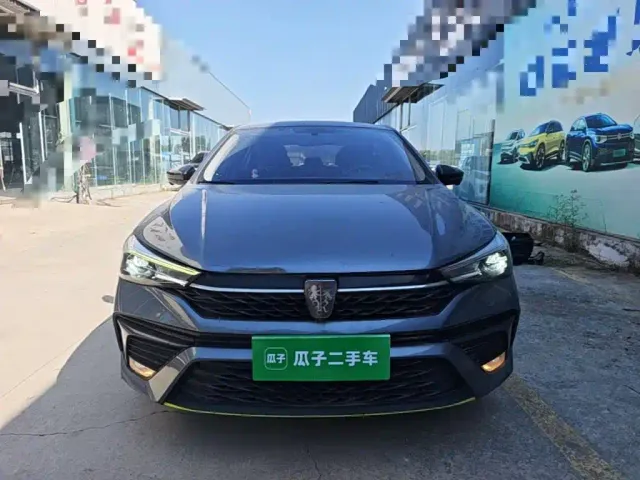 Roewe i5 — Фото автомобиля 2