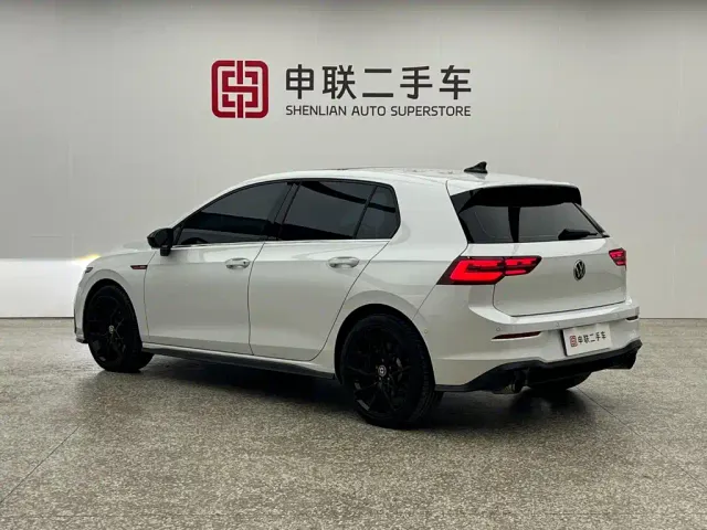 Volkswagen Golf GTI — Фото автомобиля 2