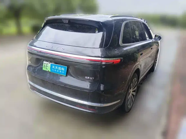 Aito M7 — Фото автомобиля 2