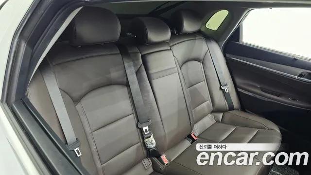 Hyundai Grandeur New — Фото автомобиля 12