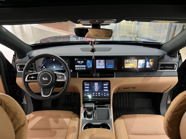 Li Auto ONE — Фото автомобиля 12