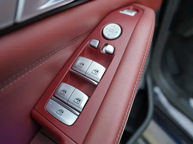 BMW X5 — Фото автомобиля 10