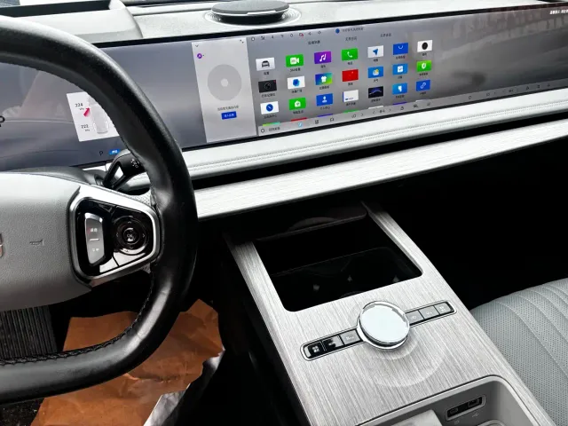 Geely Galaxy E8 — Фото автомобиля 4