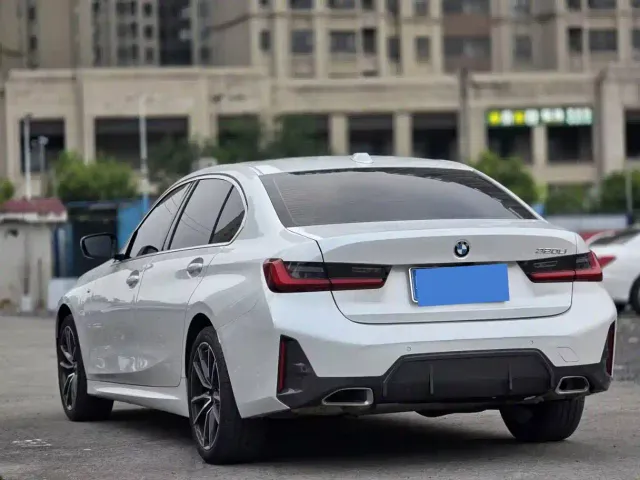 BMW BMW 3 Series 2023 320Li M Sport Package — Фото автомобиля 9