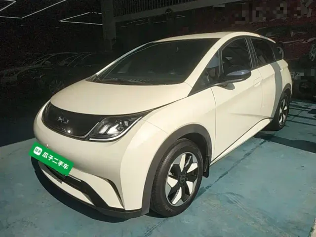 Фотография автомобиля — BYD Dolphin