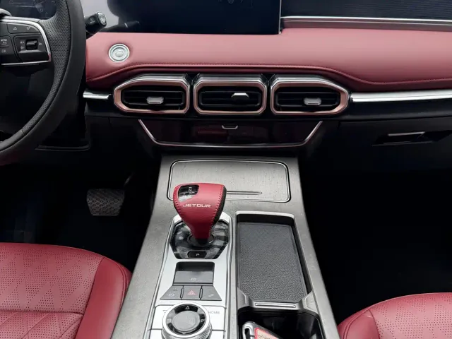 Jetour X70 Plus — Фото автомобиля 18