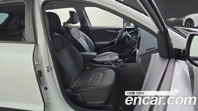 Kia Niro The All New Niro Signature — Фото автомобиля 11