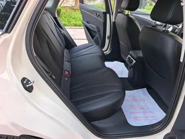 BYD Seal 06 — Фото автомобиля 9