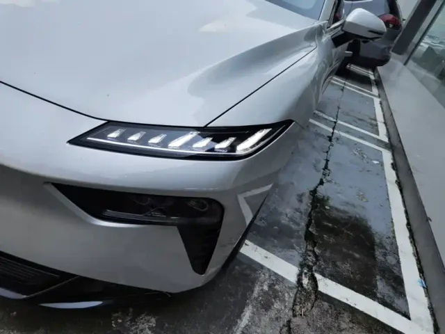 Dongfeng eπ 007 — Фото автомобиля 23