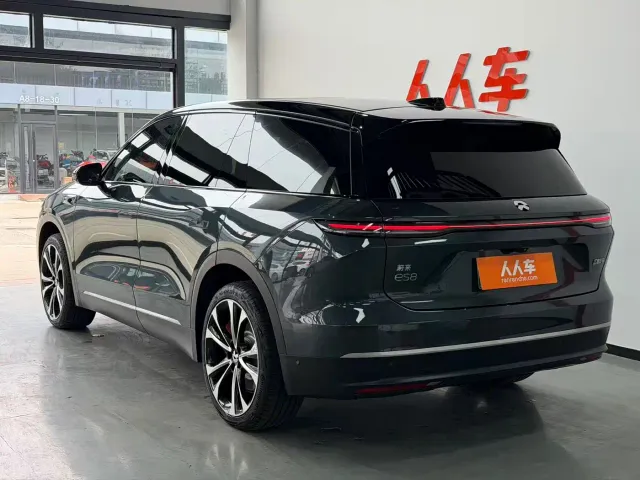 Nio ES8 — Фото автомобиля 22