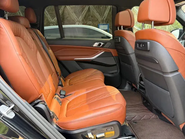 BMW X7 — Фото автомобиля 12