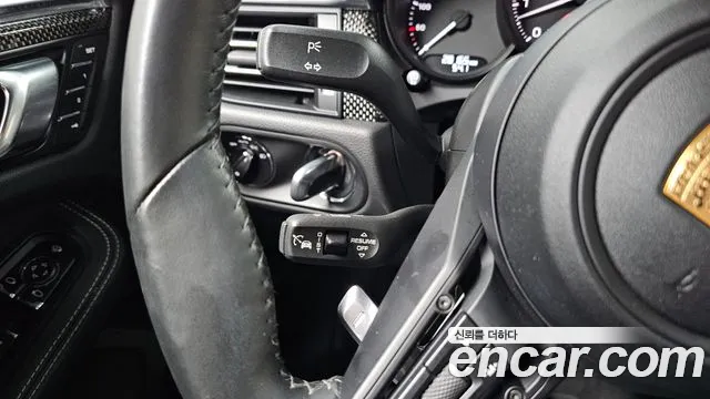 Porsche Macan — Фото автомобиля 22