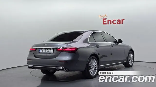 Mercedes-Benz E-Class W213 — Фото автомобиля 2