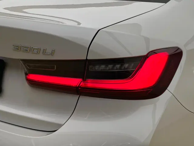 BMW 3 Series — Фото автомобиля 24