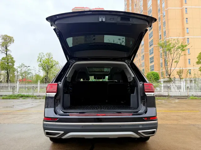 Volkswagen Teramont 2022 330TSI 2WD Premium Luxury — Фото автомобиля 12