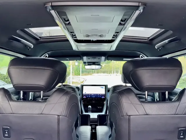Toyota Vellfire — Фото автомобиля 8