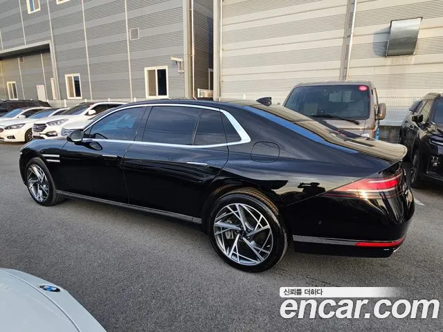 Genesis G90 Бензин 3.5 турбо AWD — Фото автомобиля 4