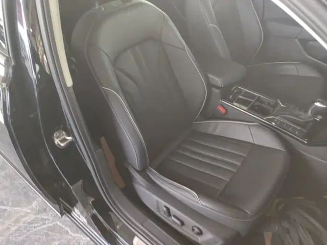 Volkswagen Passat — Фото автомобиля 24