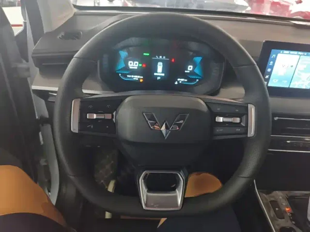 Wuling Asta — Фото автомобиля 10