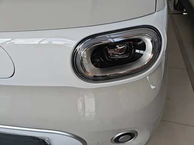 Wuling Hongguang Mini EV — Фото автомобиля 23