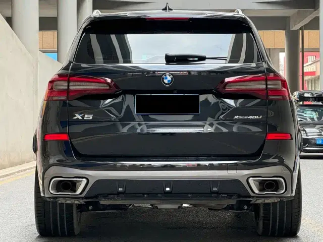BMW X5 — Фото автомобиля 4