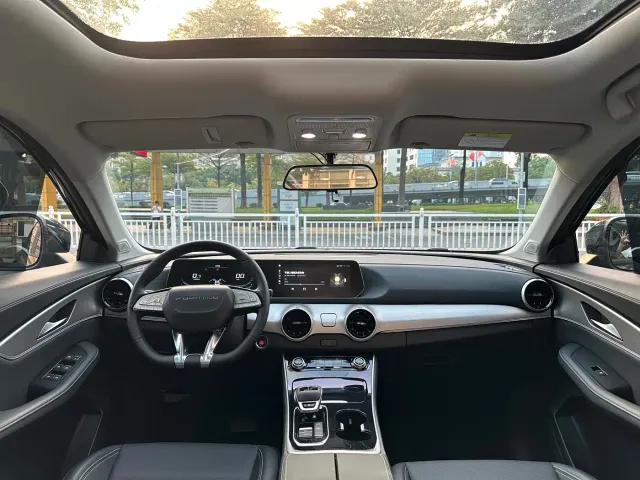Forthing T5 Evo — Фото автомобиля 11