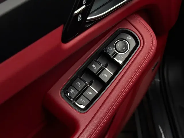 Porsche Macan — Фото автомобиля 19